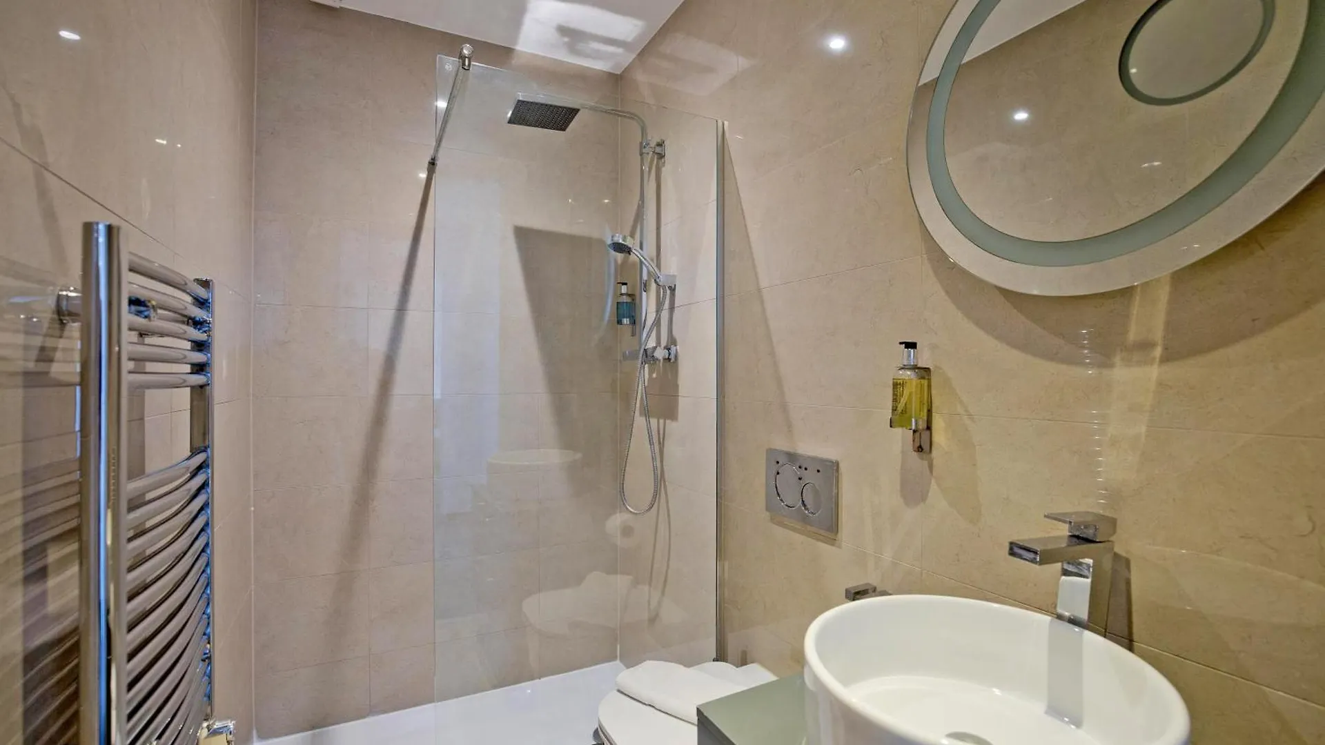 Imperial Liverpool Street Apartments Londen