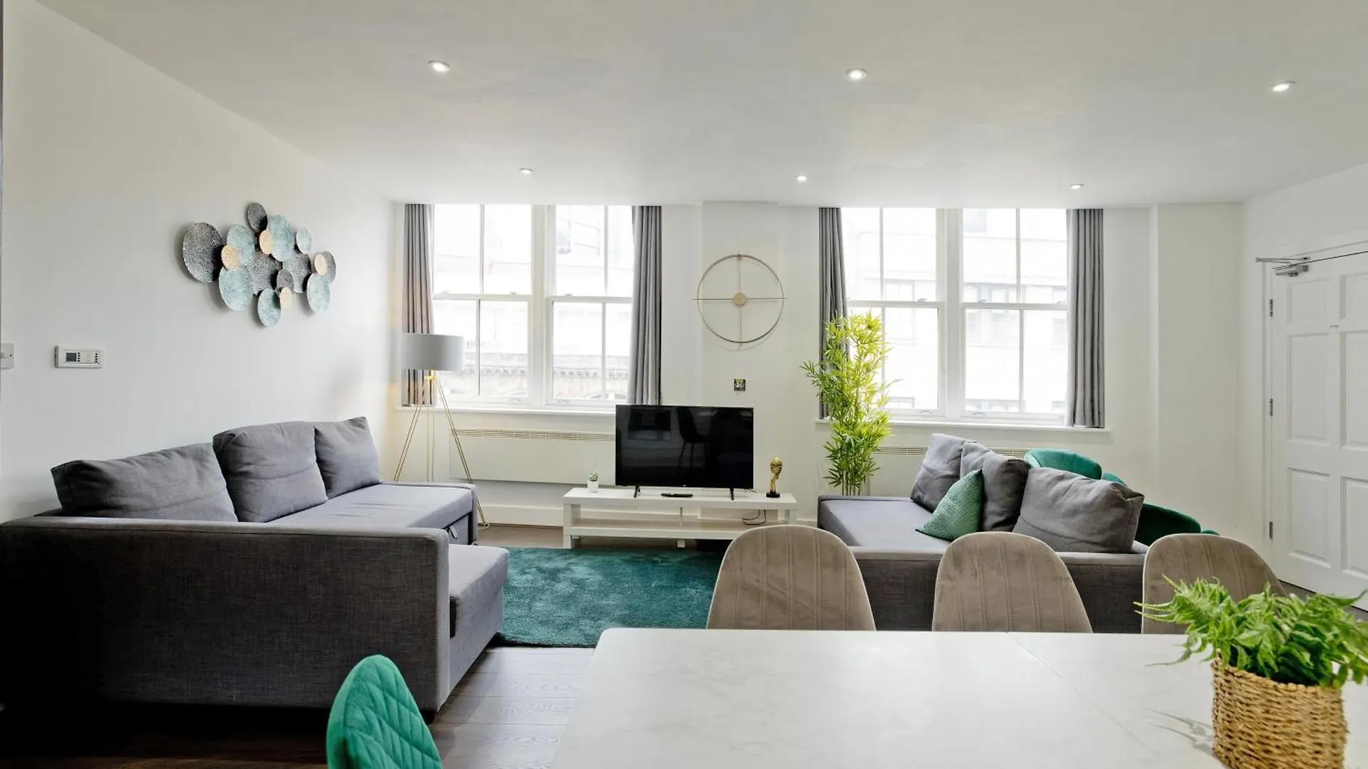 Imperial Liverpool Street Apartments 런던