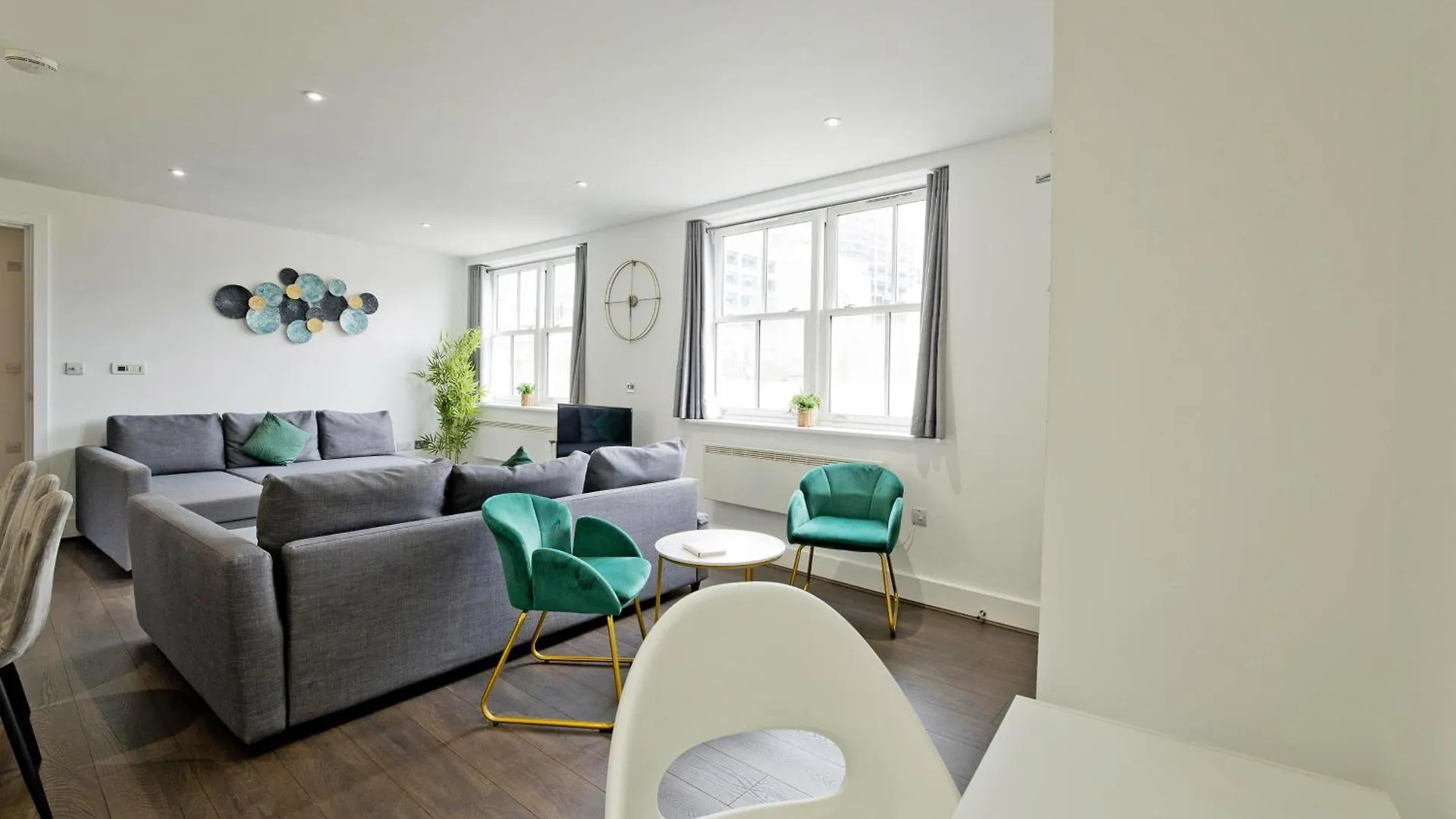 Imperial Liverpool Street Apartments 런던