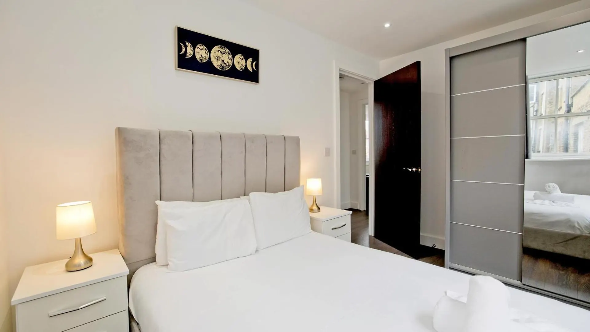 Imperial Liverpool Street Apartments 런던