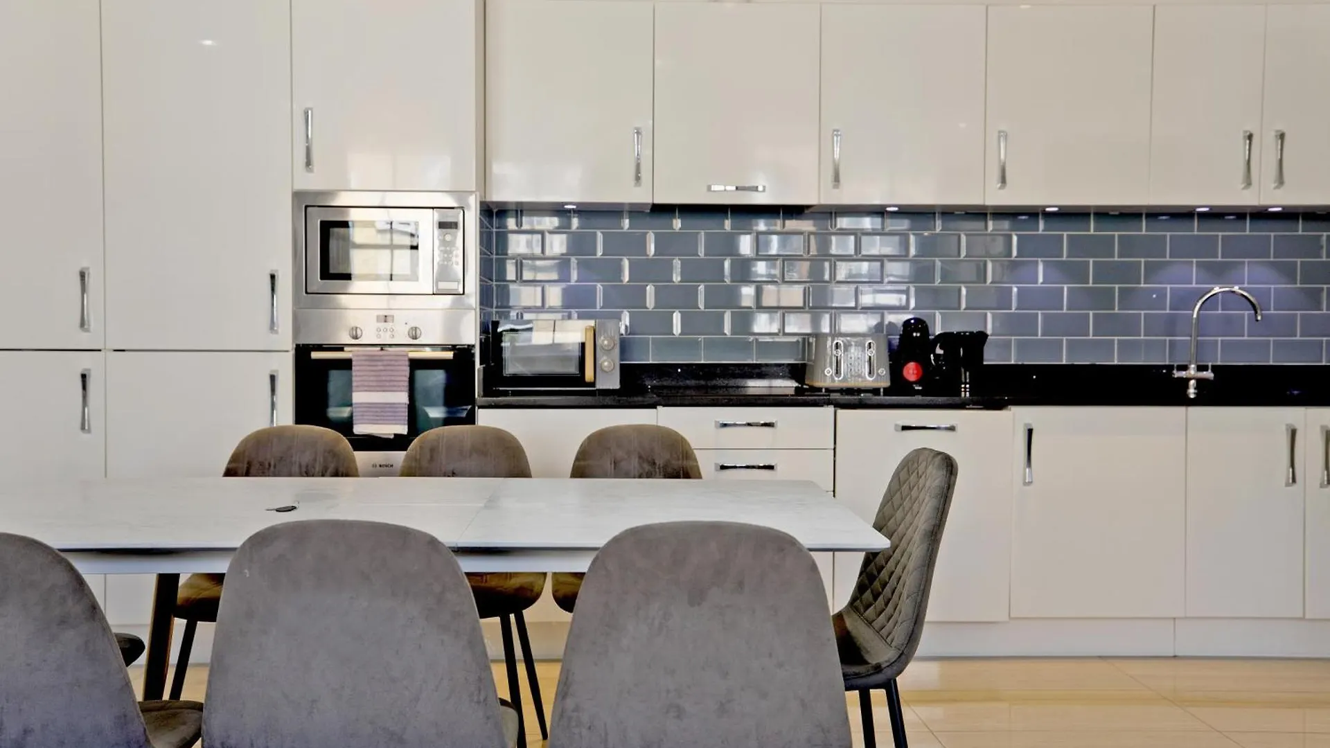 Imperial Liverpool Street Apartments ロンドン イギリス